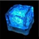 cubetto di ghiaccio luminoso blue